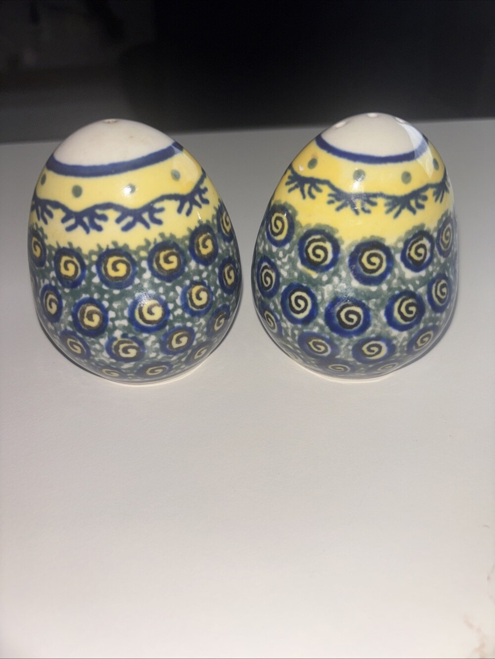 BOLESLAWIEC POLISH STONEWARE HANDMADE SALT AND PEPPER SHAKERS